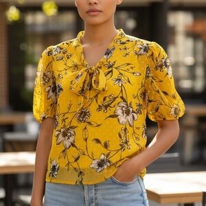 Retrology retro floral yellow blouse Women PL rushed short sleeves V- neck bow